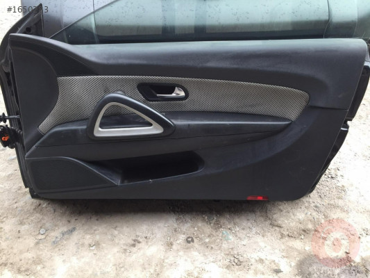 VW SCİROCCO SAĞ ÖN KAPI DÖŞEMESİ ORJİNAL ÇIKMA PARÇA
