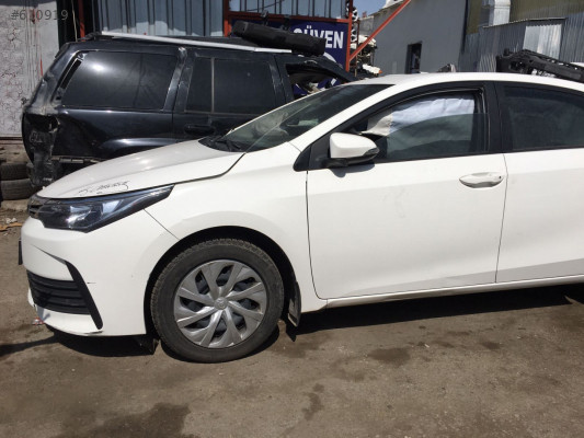2017 TOYOTA COROLLA 1.3 HATASIZ ÖN.