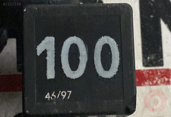 7M0951253A volkswagen 100 nolu röle