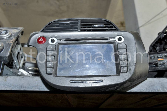 2012 HONDA JAZZ ÇIKMA NAVİGASYONLU TEYP.