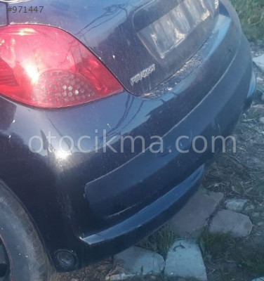 2009 model peugeot 207 1.4 orjinal arka tampon