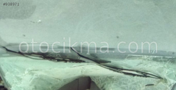 ÇIKMA 1996 VOLVO S40 ÖN CAM IZGARASI.