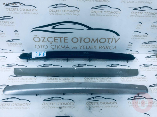 Toyota corolla verso bagaj kapısı çıtası orjinal çıkma