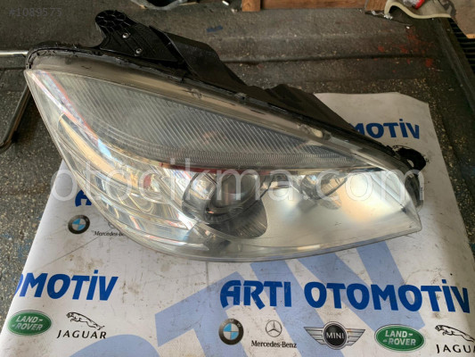 MERCEDES C SERİSİ W204 KASA  MAKYAJSIZ SAĞ FAR ORJINAL ÇIKMA