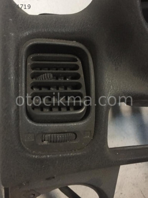 Hyundai Accent Sol Üfleme Izgarası hatasız orjinal çıkma