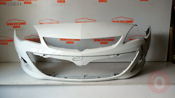 Opel Astra j ön tampon orijinal çıkma beyaz Makyajlı kasa