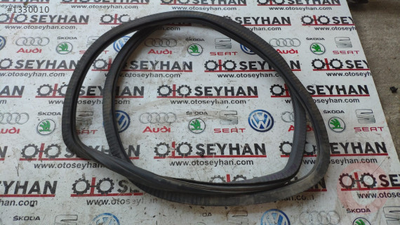 vw polo classic arka sol kapı lastiği