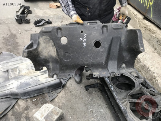 NİSSAN MOTOR ALT MUHAFAZASI NİSSAN ORJİNAL ÇIKMA PARÇA
