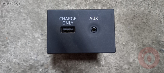 4G0035726 - Audi A3  Aux-Usb Giriş Orjinal Çıkma