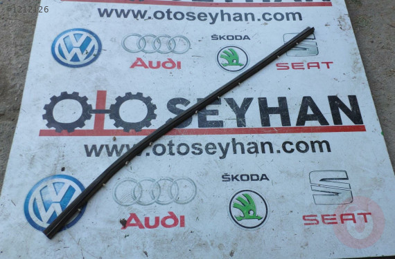 bmw 5 serisi e60 e61 sağ ön kapı alt lastiği