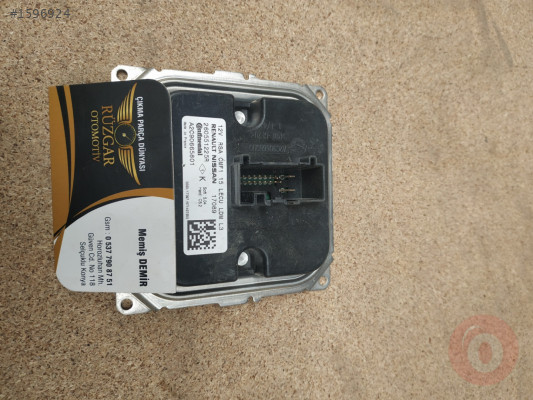 Renault Clio 4 far beyni