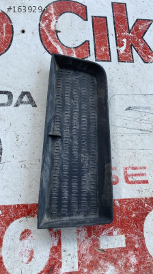 6987894 bmw X5 E70 sağ ön kapı eşya gözü taban matı