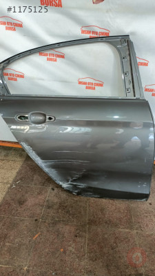 Fiat egea sağ arka kapı orijinal