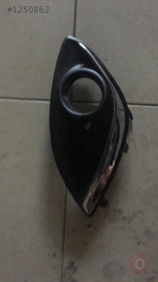 opel corsa d kasa çıkma sağ sis kapağı.