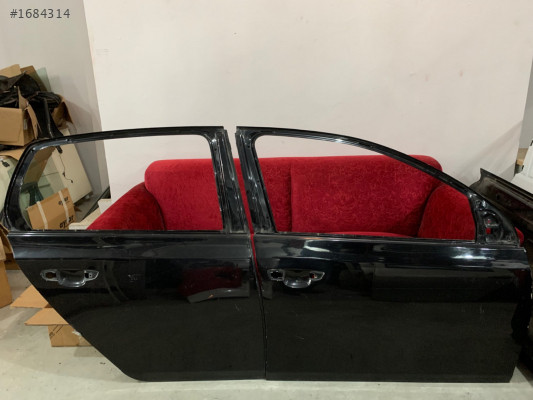 VW GOLF 6 ÇIKMA ORJİNAL SAĞ ARKA KAPI