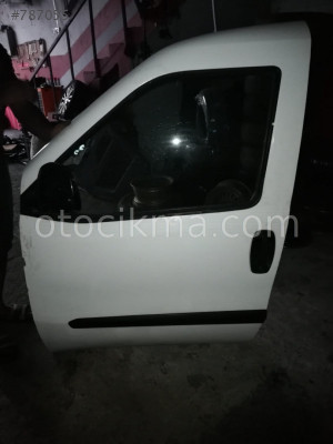 Fiat Doblo D3 Sol ön kapı beyaz dolu hatasız orjinal çıkma