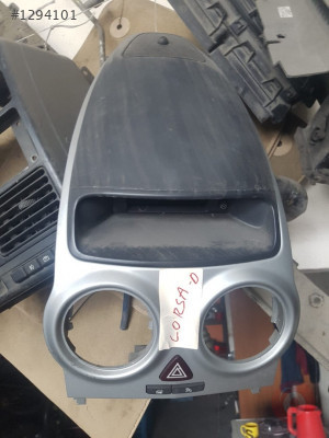 Opel Corsa D Üfleme Izgara Çerçevesi Hatasız Orjinal Çıkma