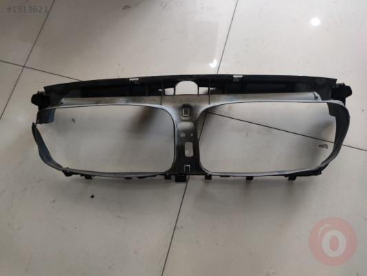 BMW 5 F10 F01 Radyatör Üst Gözlük Bakalt 227931-15 733289205