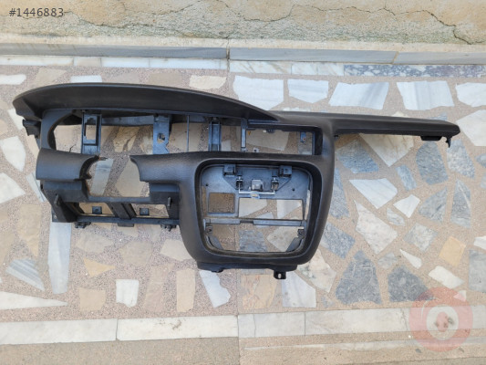 Opel Omega B torpido göğüslük