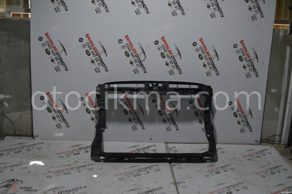 VOLKSWAGEN PASSAT B8 ÖN PANEL
