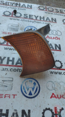 1384032 bmw e34 ön sol sinyal lambası
