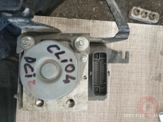Renault Clio 4 çıkma orjinal hatasız ABS beyni