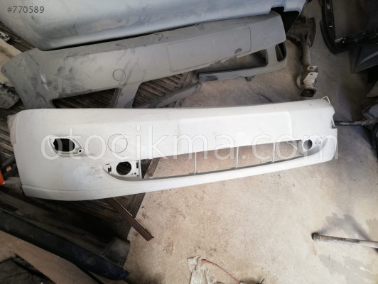 Ford Focus Ön Tampon  98AB17757JD