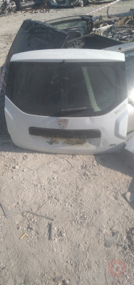 Dacia duster çıkma bagaj kapağı hatasız orjinal
