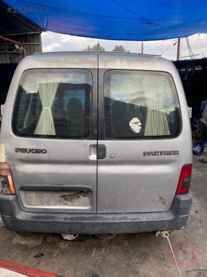 PEJO PARTNER BAGAJ CAMI SOL ÇIKMA