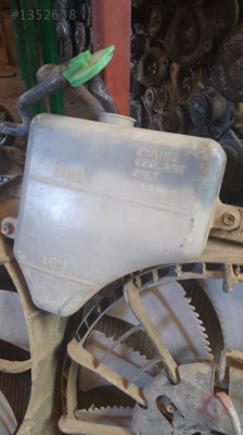 suzuki sx4 çıkma motor su genleşme bidonu