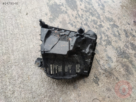 BMW 2 Serisi F45 F46 F48 Hava Filtre Kutusu 13718655834