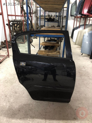 OPEL CORSA D SAĞ ARKA KAPI SİYAH ÇIKMA ORJİNAL
