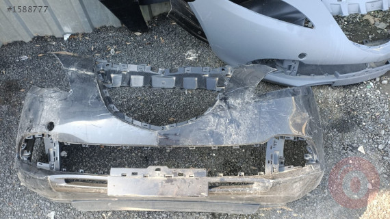 Lancia Ypsilon çıkma ön tampon