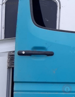 mercedes sprinter 308 çıkma sağ ön kapı kolu
