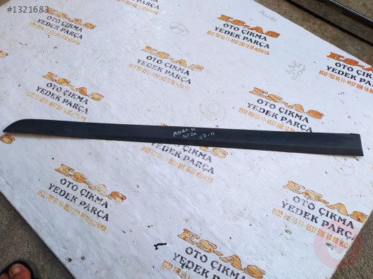 Opel Astra H sol ön kapı bandı 2007-2011