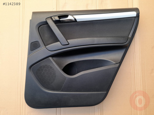 AUDİ Q7 07-09 KAPI DÖŞEMESİ SAĞ ARKA (SİYAH) 4L0867304 WFA
