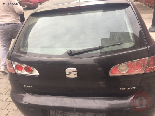 Seat İbiza bagaj kapısı
