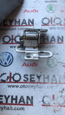 1J4833412C vw bora golf sağ arka kapı alt menteşesi