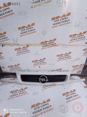 Opel Astra F Ön Tampon Panjuru 1996-2001