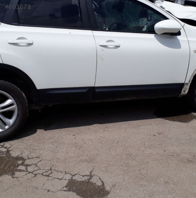 2011 MODEL NİSSAN QASHGAİ KOMPLE SAĞ YAN PANEL.