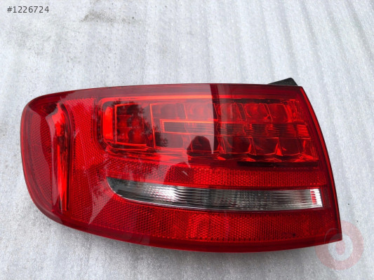 AUDİ A4 08-12 (AVANT) STOP LAMBASI SOL DIŞ LEDLİ 8K9945095B