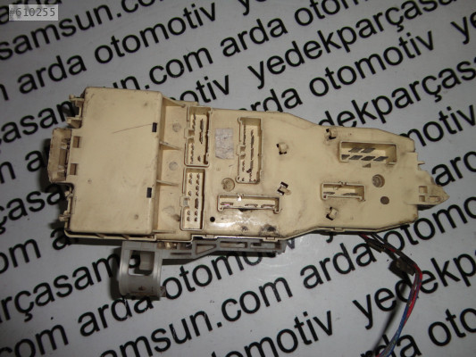 MAZDA 626 SİGORTA KUTUSU 88-91 MODELE