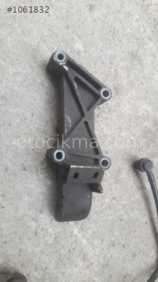 ÇIKMA RENAULT MASTER 2  2.5 MOTOR KULAĞI