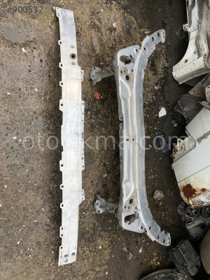 2015. Mercedes c200 ön panel