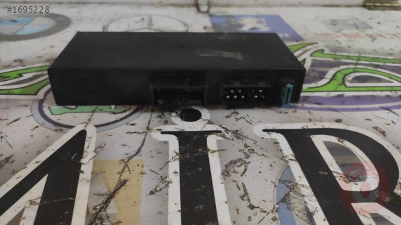 084659053 BMW E36 3.18 ALARM KONTROL ÜNİTESİ