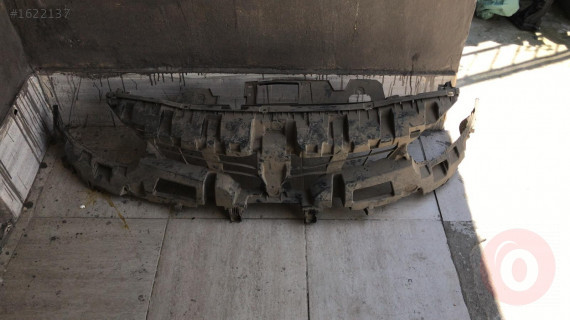 Renault Fluence Ön Tampon İç Destek Bakalit