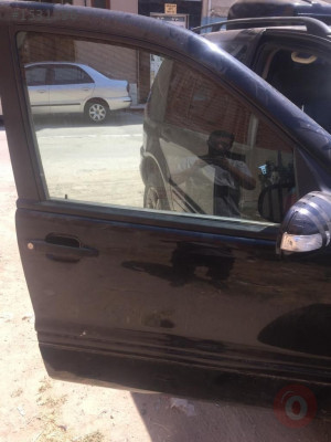 MERCEDES ML 270 SAĞ ÖN KAPI KOLU ÇIKMA