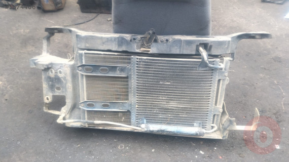 Volkswagen Polo ön panel radyatör fan grubu
