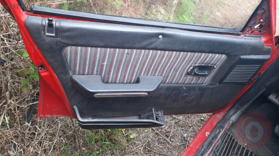 peugeot 205 1.4 benzinli sökme sol ön kapı döşemesi