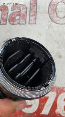 8P0820901F audi a3 göğüs havalandırma ızgara difüzör İÇİ YOK